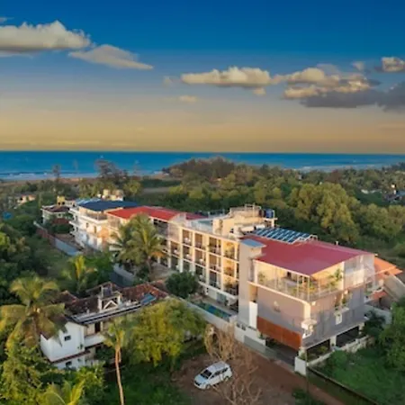 Fabhotel Prime Bt Wellness With Swimming Pool, Bar And Spa - Nr Morjim Beach